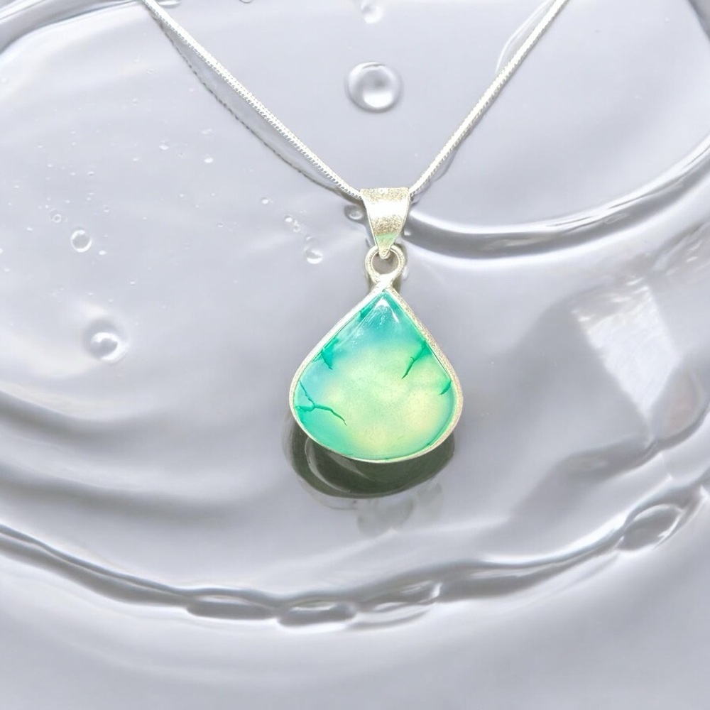 NEW Natural Aquatic Agate pendant necklace